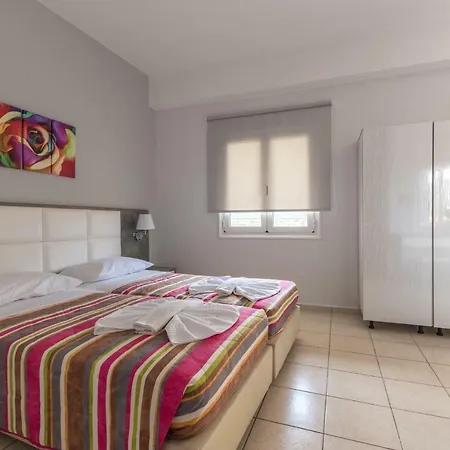 Maria Hotel 2*